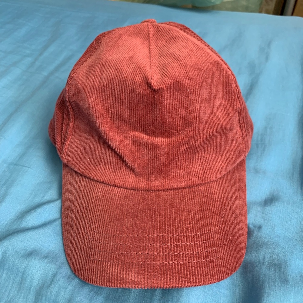 LA Hearts ribbed velour baseball hat.